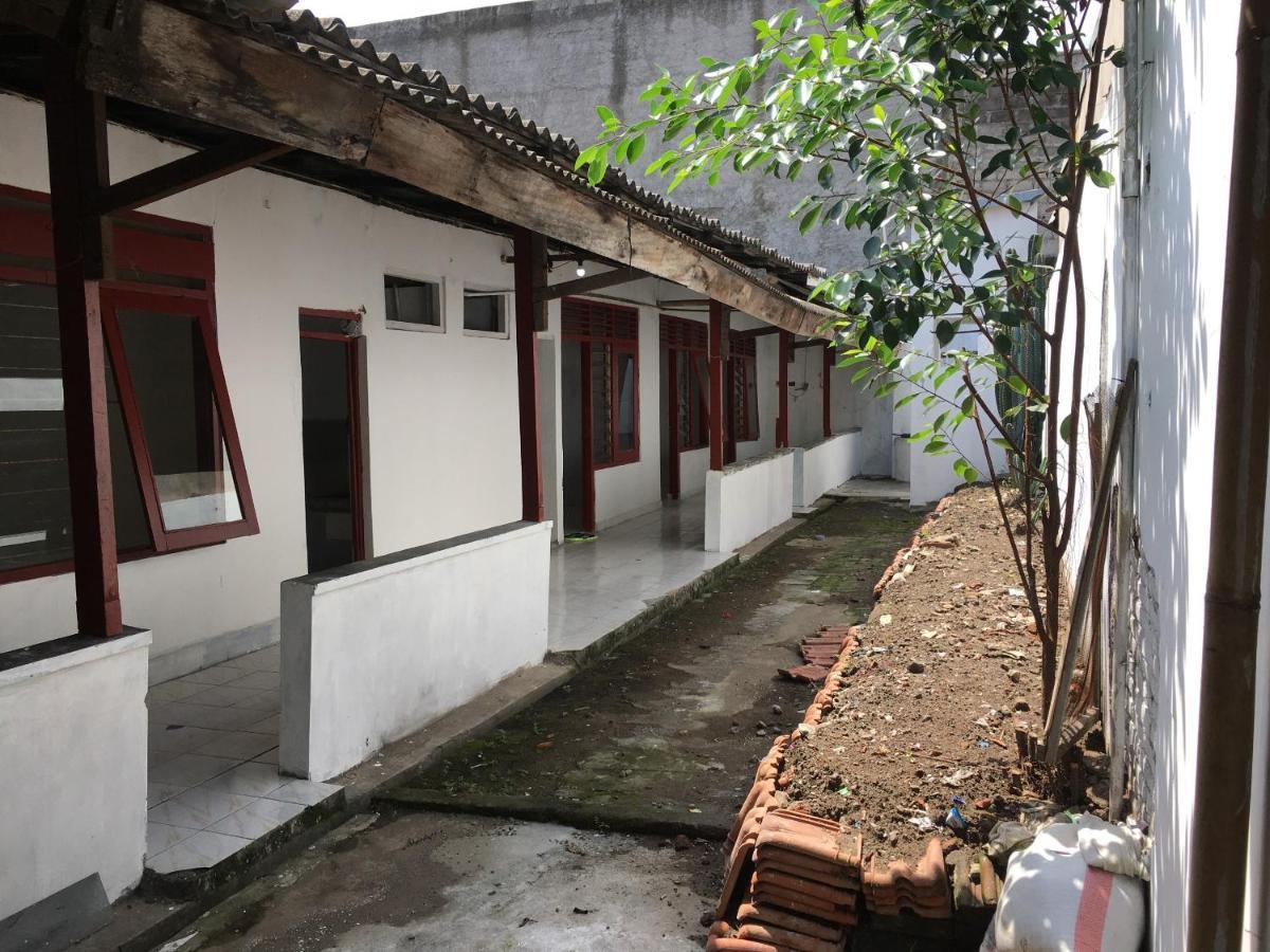 Kejayan 塔姆巴克巴彦旅馆酒店 外观 照片